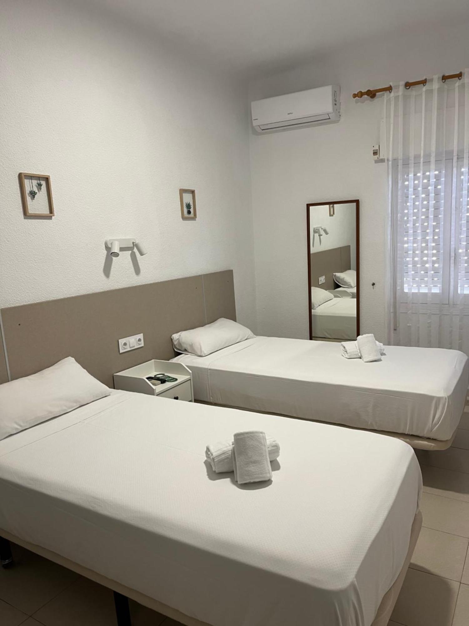 Hotel Bennington Ла-Марина Экстерьер фото