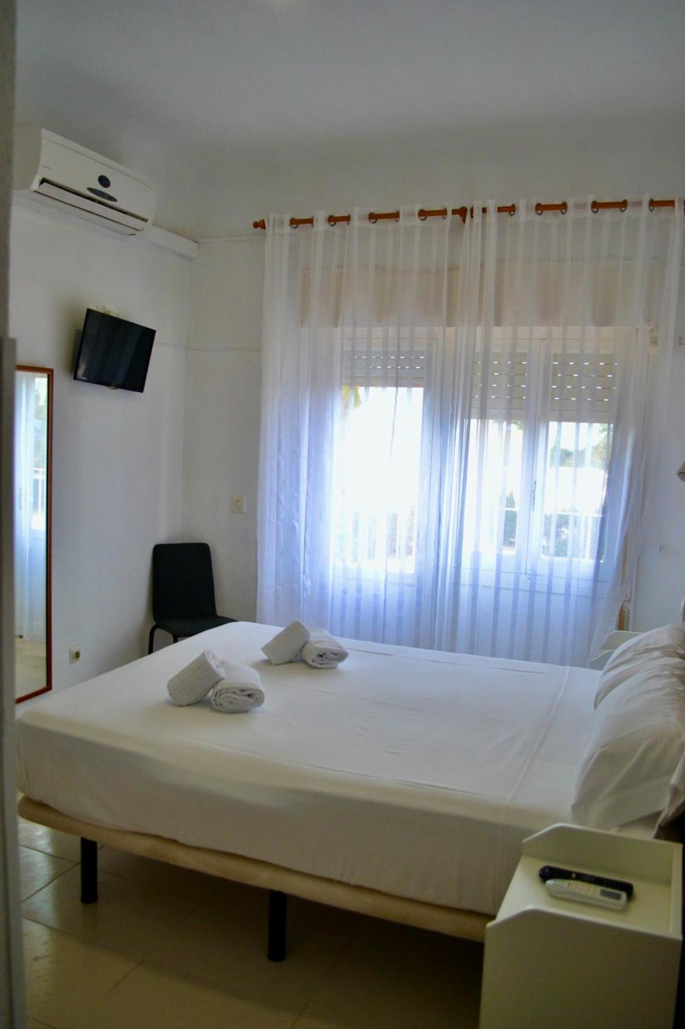 Hotel Bennington Ла-Марина Экстерьер фото